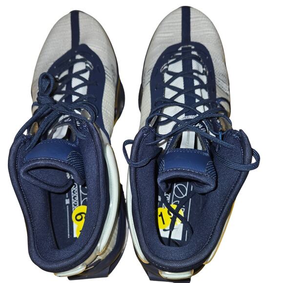 New - basketball sneakers are the Nike Air Zoom G.T. Jump 2 men\'s size 19
